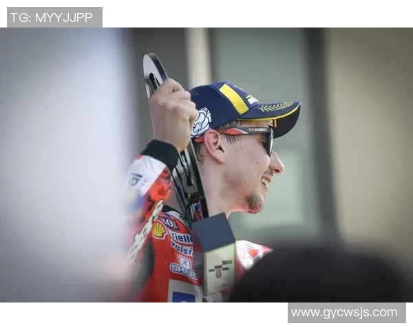 铁饼项目决赛成绩揭晓各国选手表现精彩纷呈争夺金牌的激烈角逐