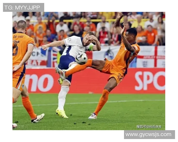 欧洲杯比赛精彩纷呈，球迷狂热不已